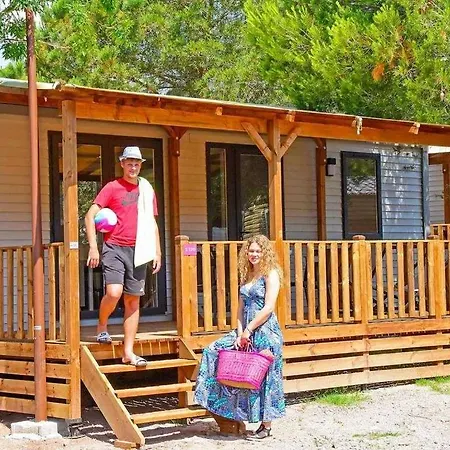 Mobilhome 4 Etoiles - Piscine - Eechif Kamp alanı Saint-Raphaël